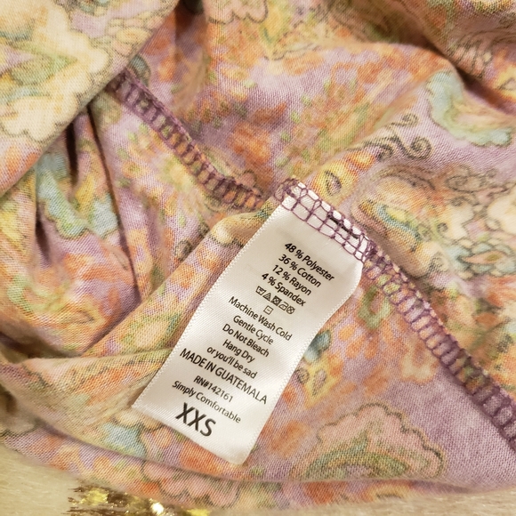 NWT LulaRoe XXS Floral Oversized Irma Tunic Top - Picture 6 of 6